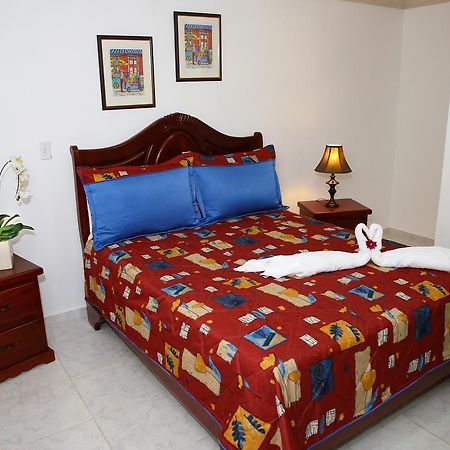 Hotel Los Jardines Santiago De Los Caballeros Zewnętrze zdjęcie