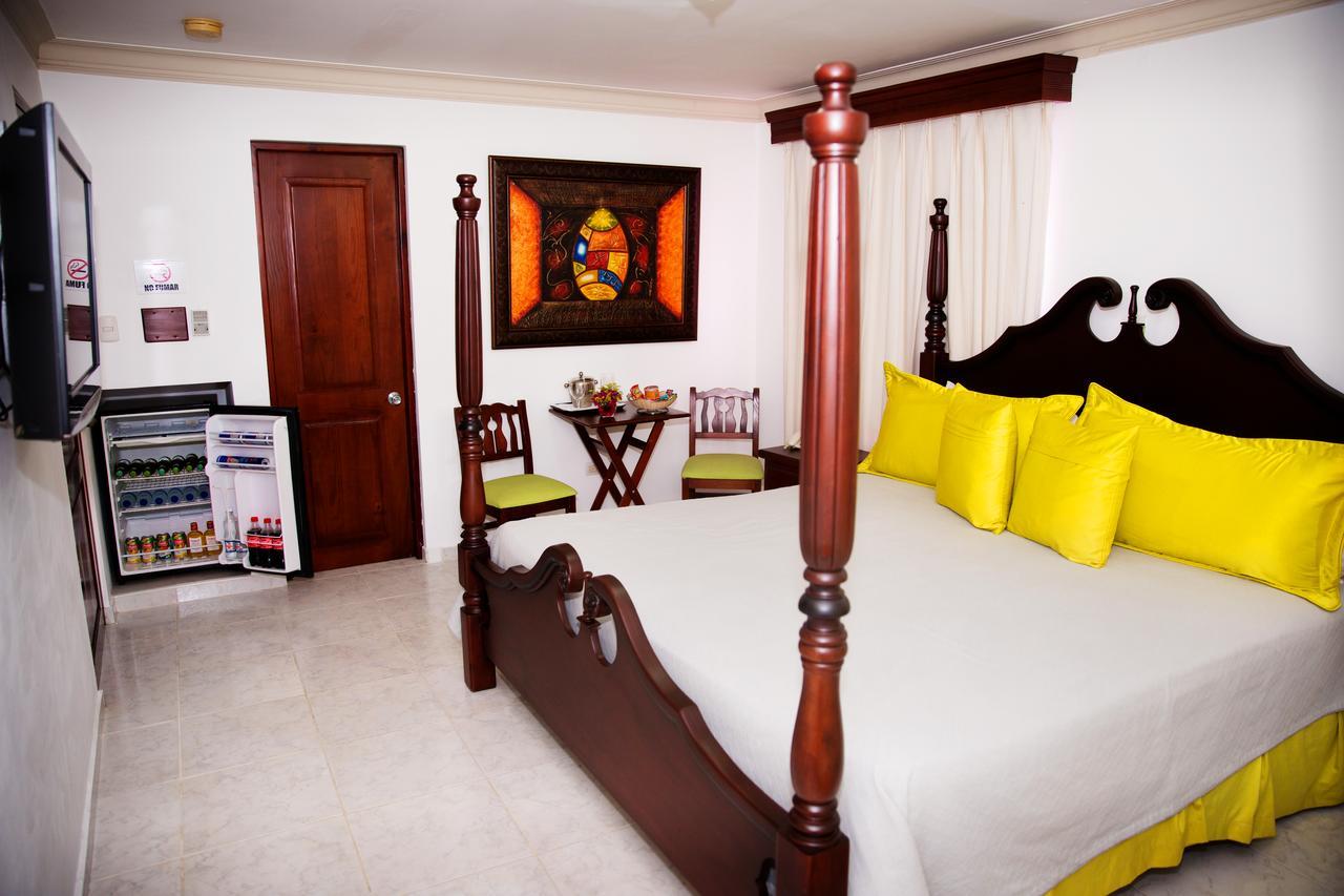 Hotel Los Jardines Santiago De Los Caballeros Zewnętrze zdjęcie